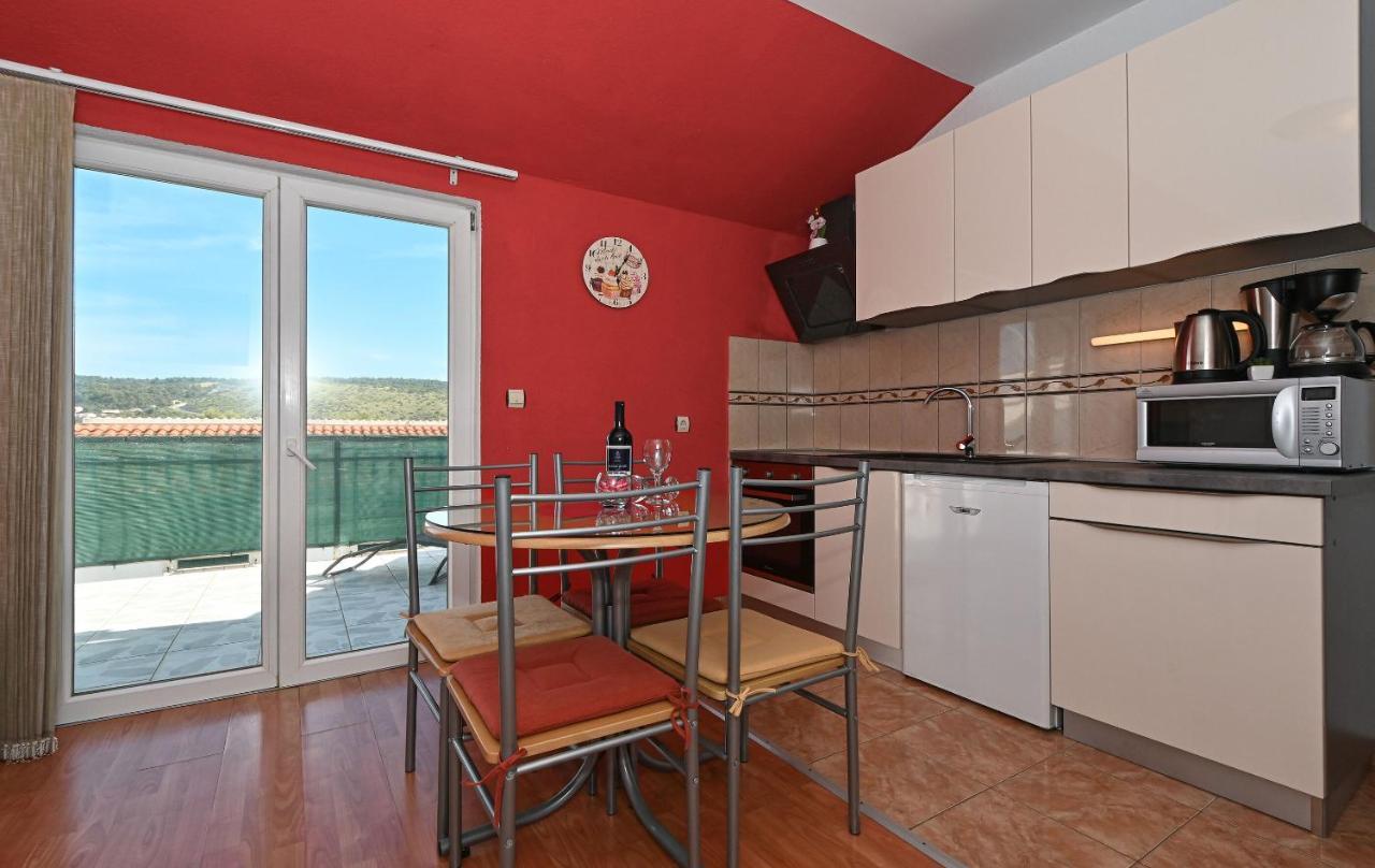 Apartments Marija Трогир Экстерьер фото