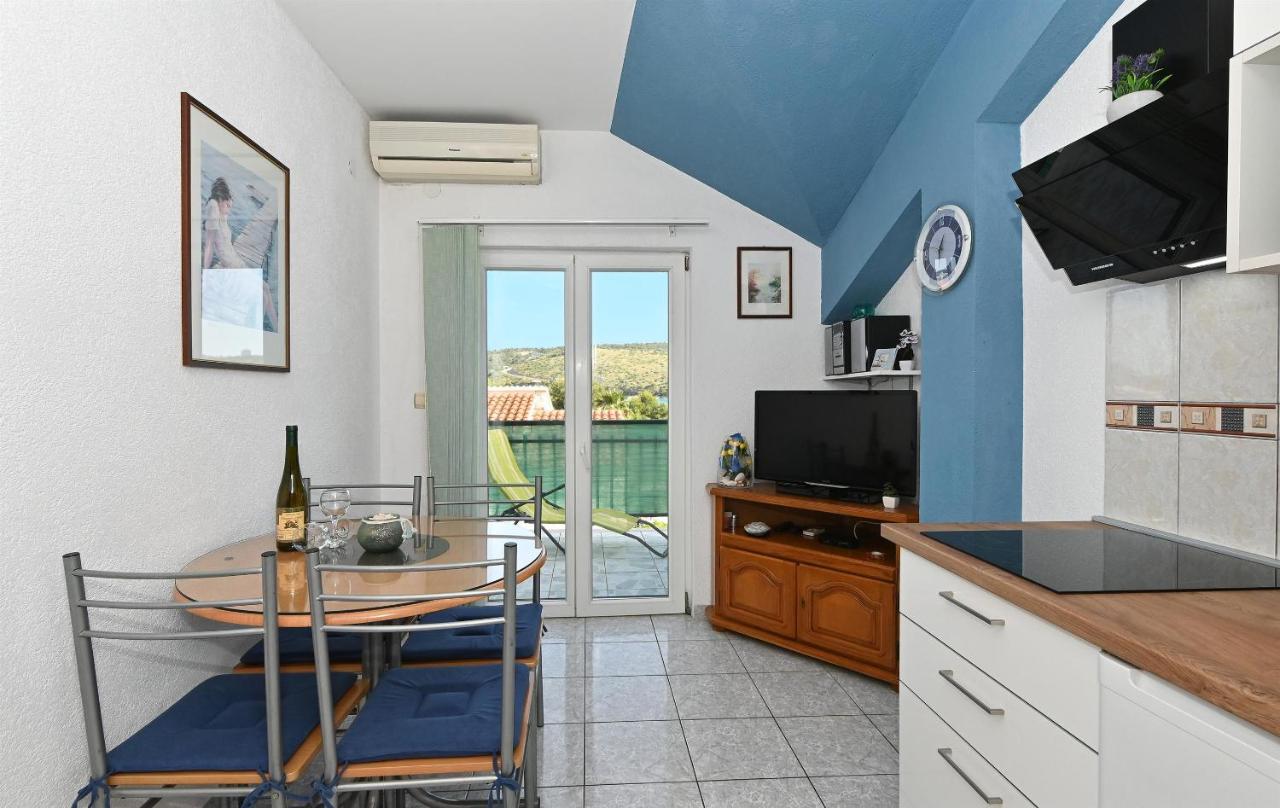 Apartments Marija Трогир Экстерьер фото