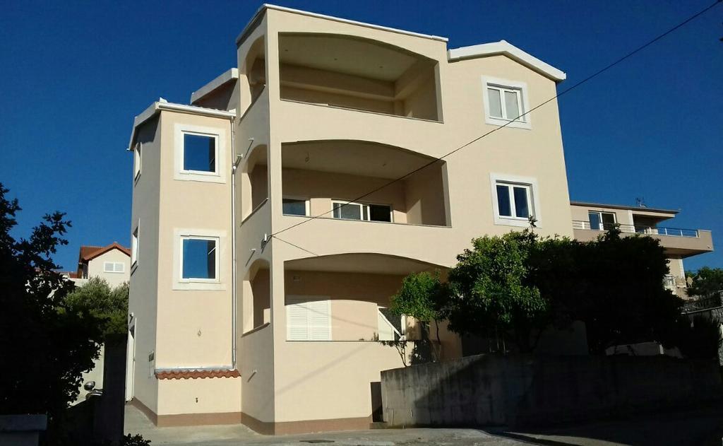 Apartments Marija Трогир Экстерьер фото