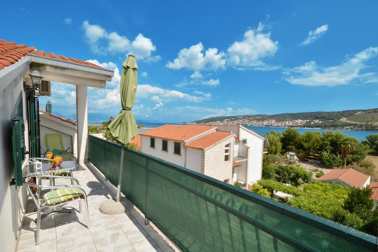 Apartments Marija Трогир Экстерьер фото
